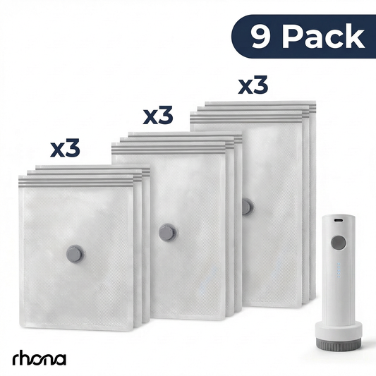 TravelVac Pro 9 pack flat lay with pump
